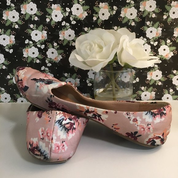 Pink Floral Loafers - Picture 3 of 8